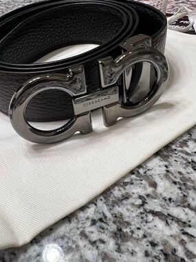 Salvatore Ferragamo Reversible Black/Brown Leather Double Gancini Belt Size 110